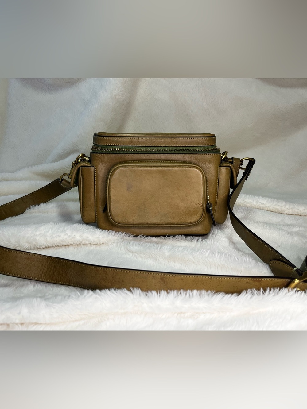 Coach Utility Crossbody 18 In Original Natural Leather